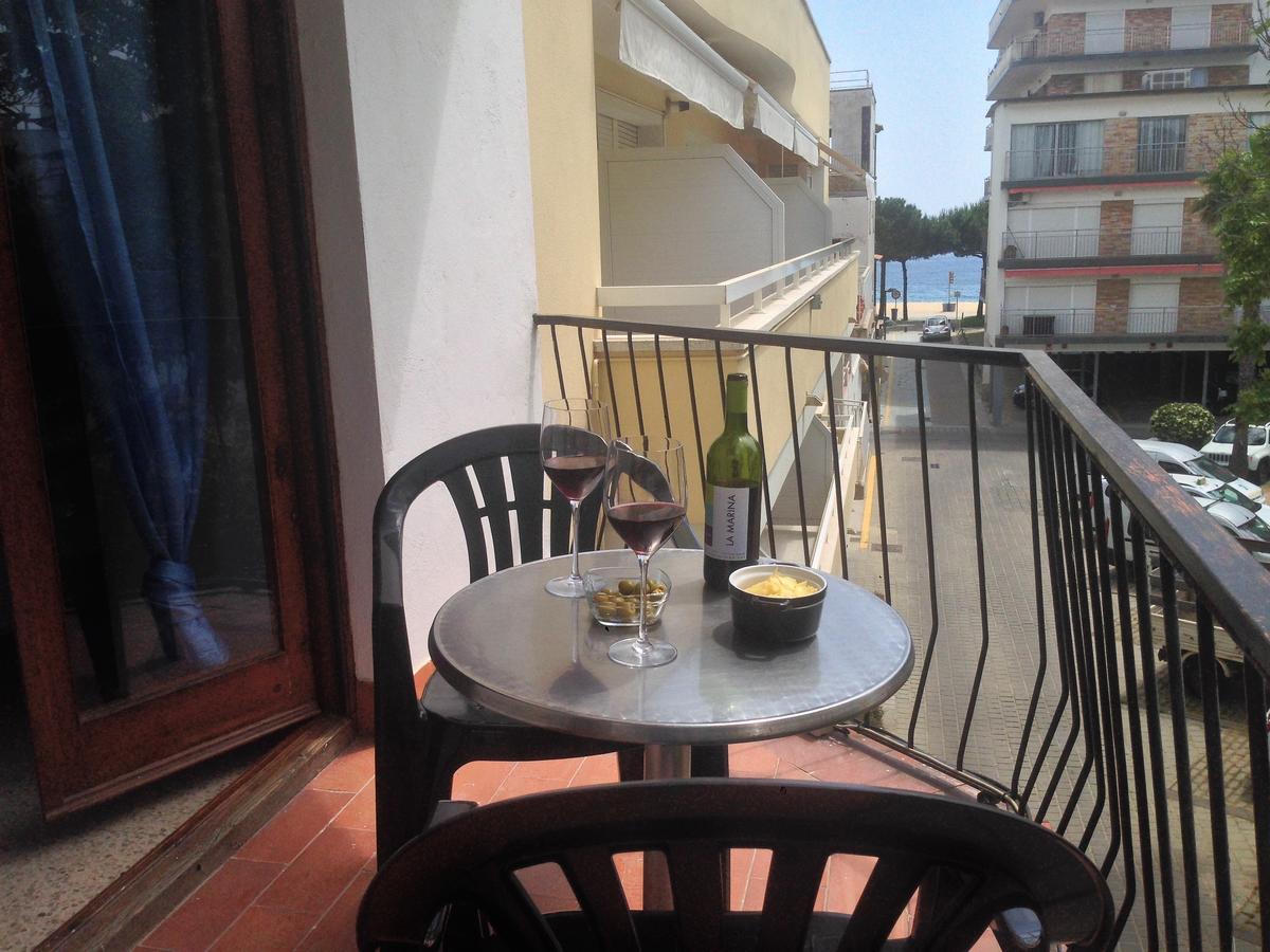 Hostal La Marina Platja d'Aro Exterior photo