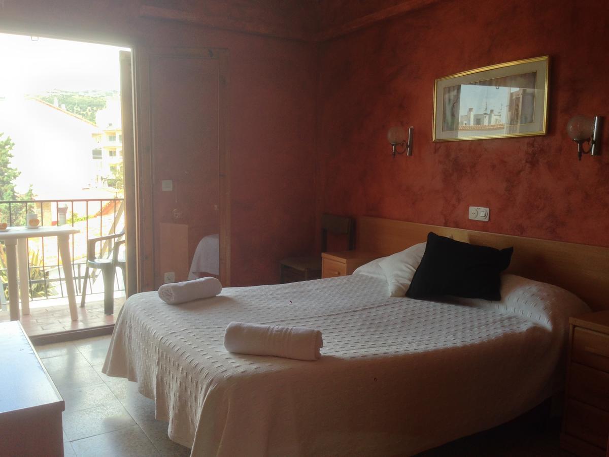 Hostal La Marina Platja d'Aro Exterior photo